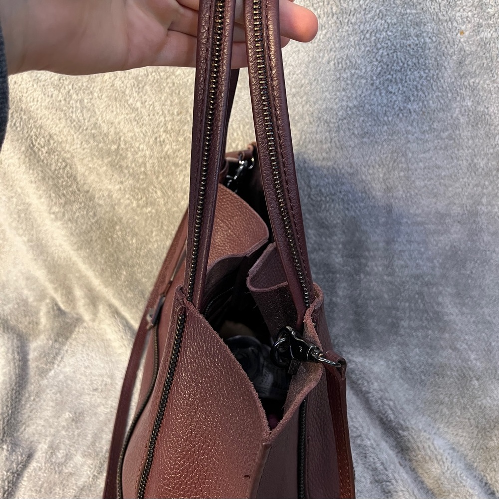 BOTKIER LEATHER SOHO EXPOSED ZIP TRIM TOTE SHOULDER BAG Wine With Crossbody - Picture 5 of 10